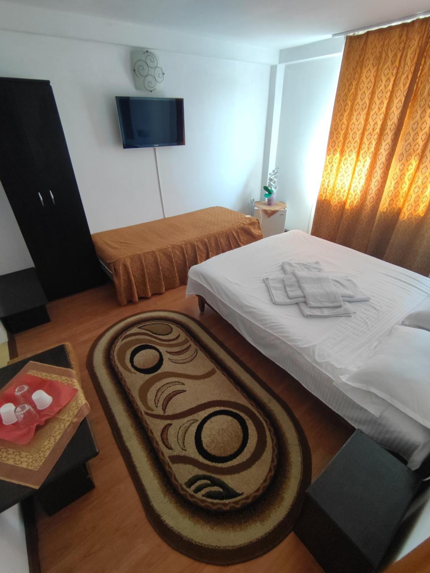 Camere De Inchiriat Edelweiss Dumbrava Roşie Dış mekan fotoğraf