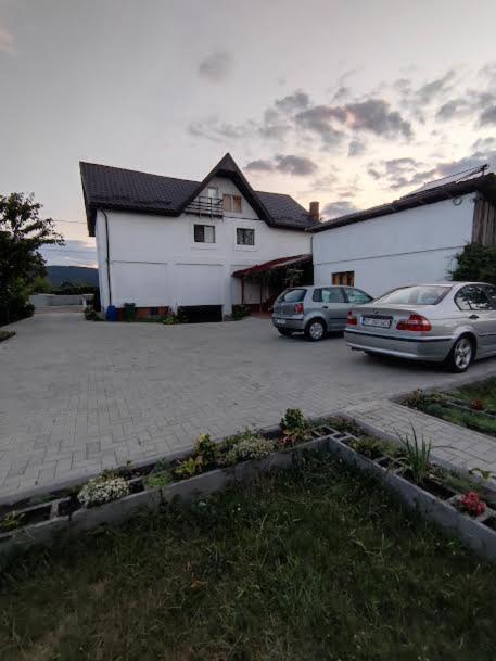 Camere De Inchiriat Edelweiss Dumbrava Roşie Dış mekan fotoğraf